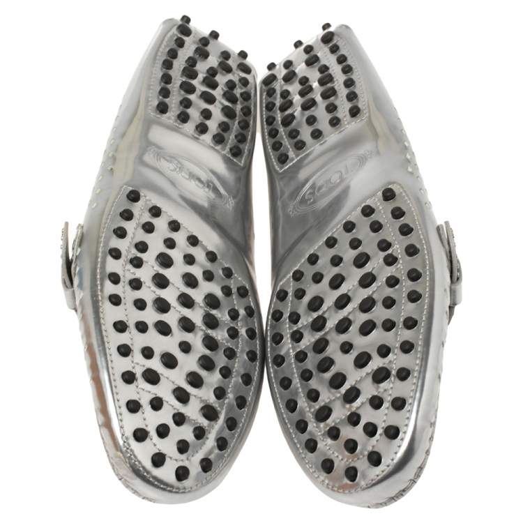 Pre Owned Tod's Silver Perforated Leather Buckle Loafers Size 40
