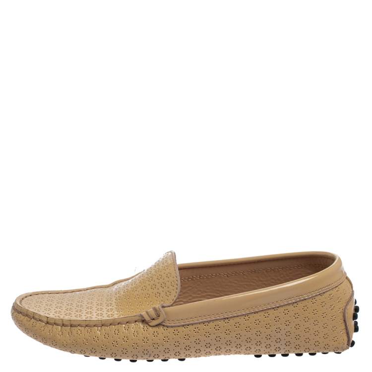 مملوكة مسبقًا Tod's Cream Patent Leather Driving Loafers Size 36