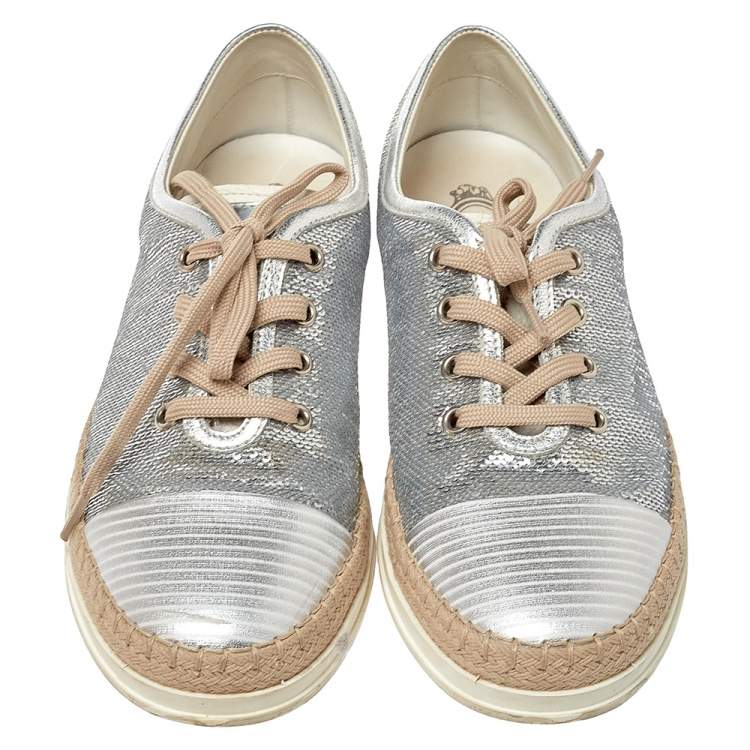 Pre Owned Tod's Metallic Silver Leather And Sequin Low Top Sneakers Size 37