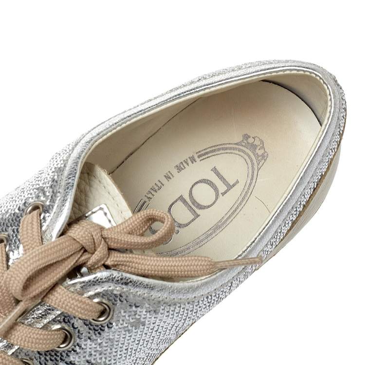Pre Owned Tod's Metallic Silver Leather And Sequin Low Top Sneakers Size 37