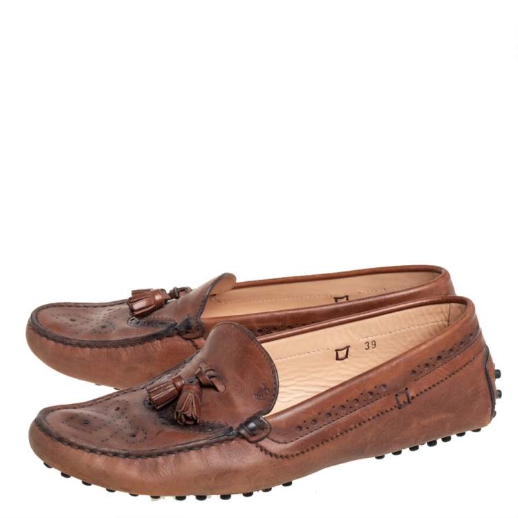 مملوكة مسبقًا Tod's Tan Leather Tassel Embellished Loafers Size 39