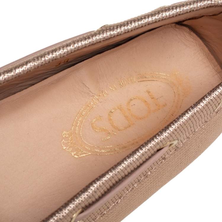 Pre Owned Tod's Gold Textured Leather City Gommino Driving Loafers Size 39