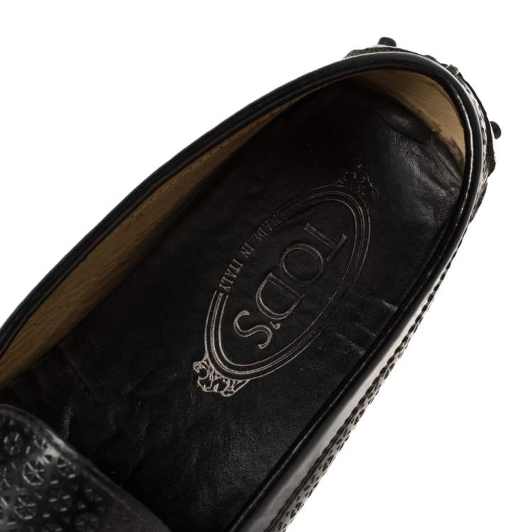 مملوكة مسبقًا Tod's Black Perforated Patent Leather Loafers Size 39