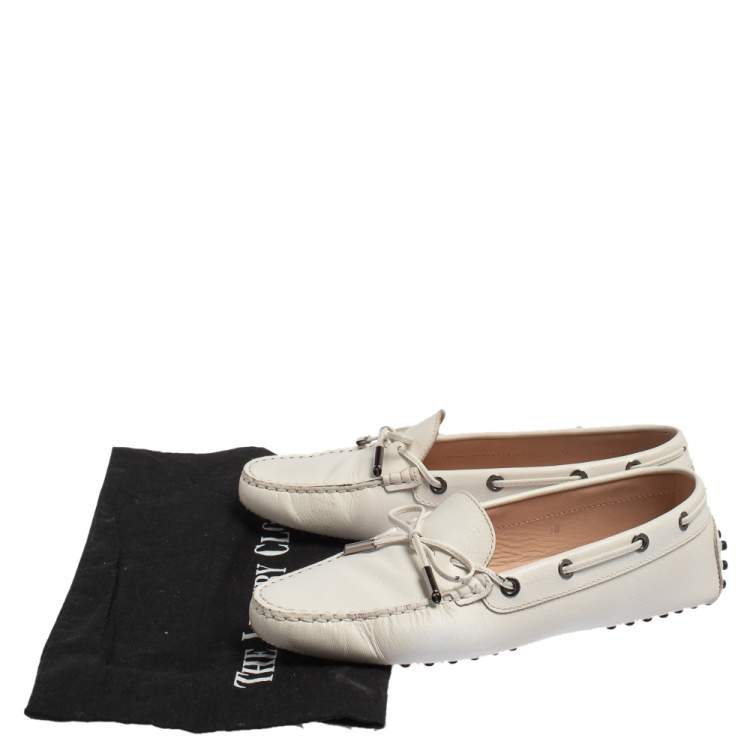 Pre Owned Tod's White Leather Bow Loafers Size 38