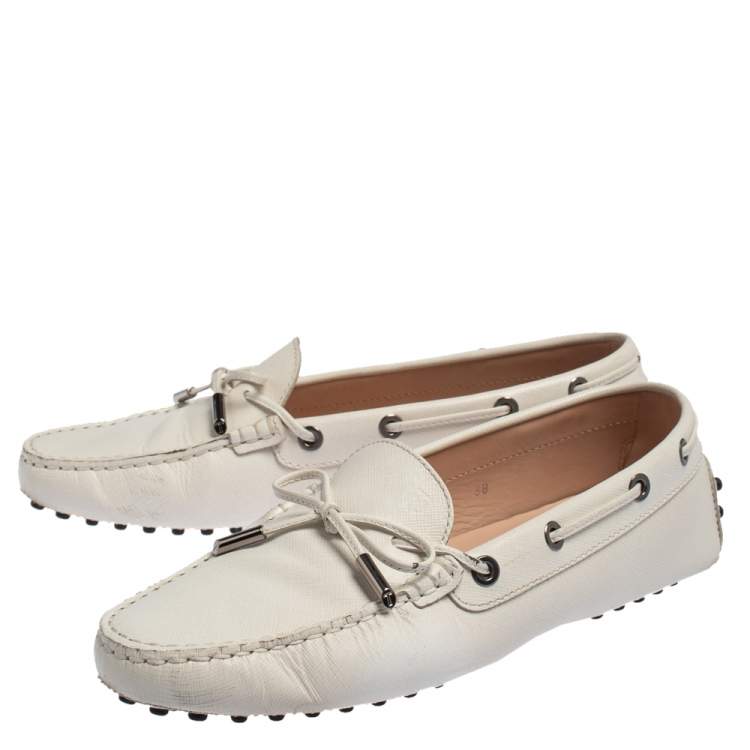 Pre Owned Tod's White Leather Bow Loafers Size 38