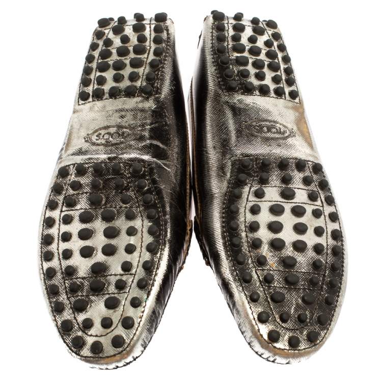 مملوكة مسبقًا Tod's Silver/Black Leather Penny Loafers Size 35.5