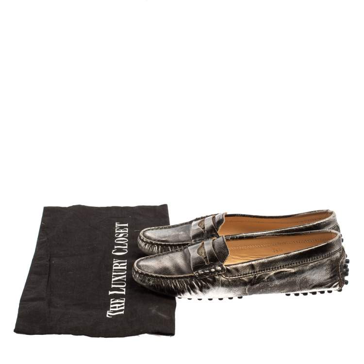 مملوكة مسبقًا Tod's Silver/Black Leather Penny Loafers Size 35.5