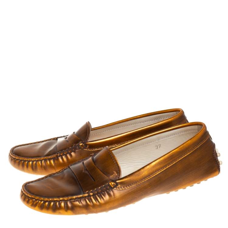 مملوكة مسبقًا Tod's Metallic Brown Leather Slip on Loafers Size 37