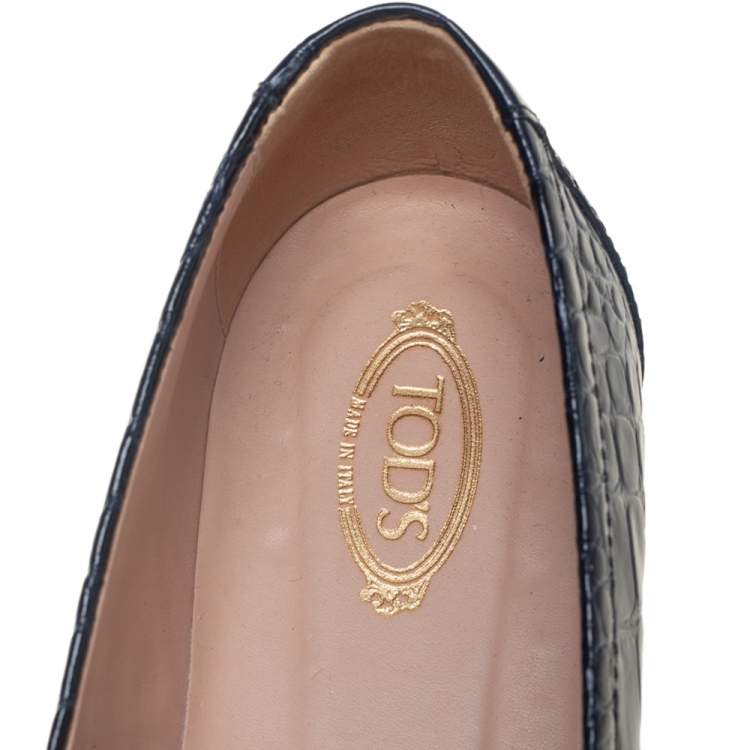 Pre Owned Tod's Blue Crocodile Embossed Double T Slip On Loafers Size 40