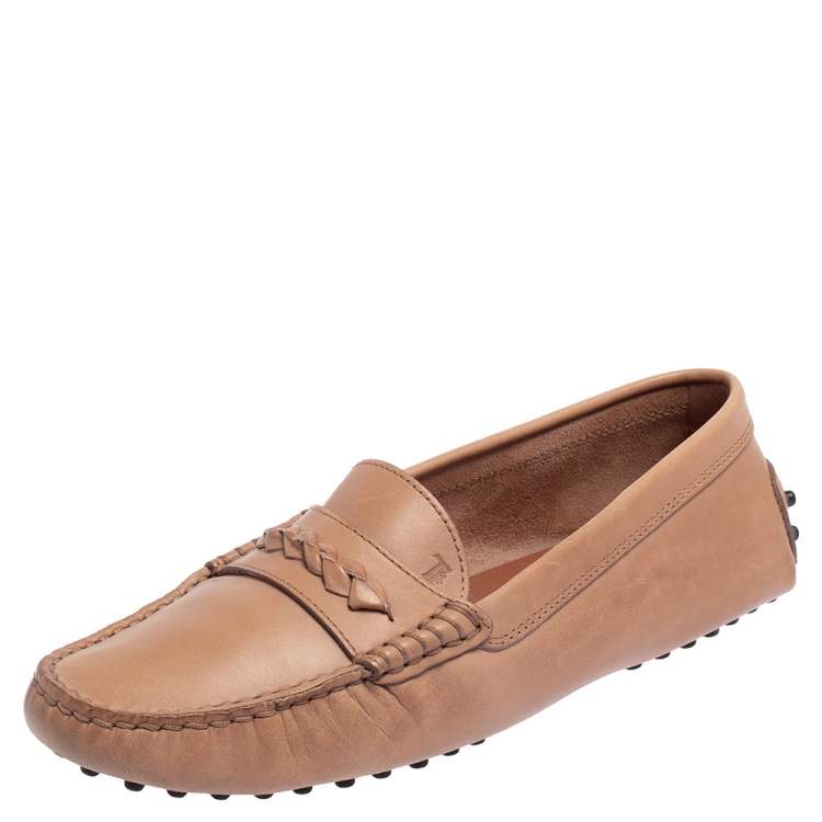 مملوكة مسبقًا Tod's Dark Beige Leather Slip On Loafers Size 38.5