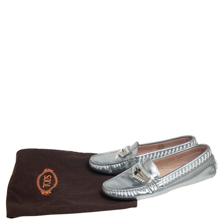 Pre Owned Tod's Metallic Silver Leather Whipstitch Detail Penny Slip On Loafers Size 35
