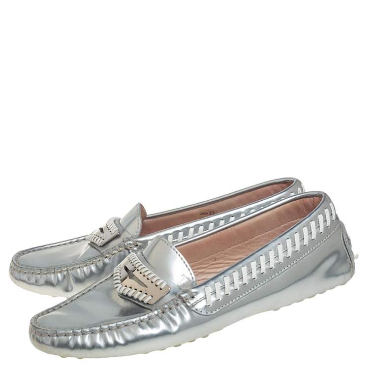 Pre Owned Tod's Metallic Silver Leather Whipstitch Detail Penny Slip On Loafers Size 35