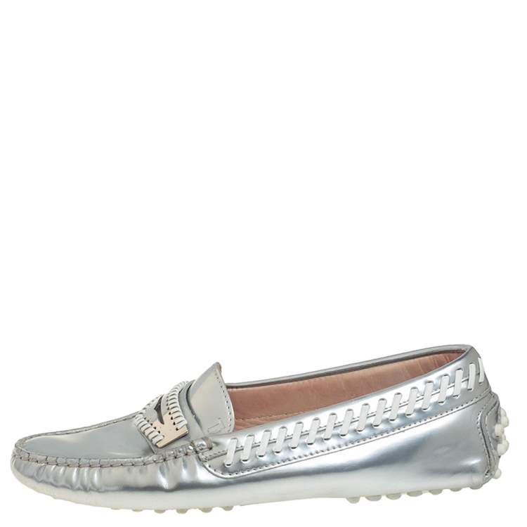 Pre Owned Tod's Metallic Silver Leather Whipstitch Detail Penny Slip On Loafers Size 35