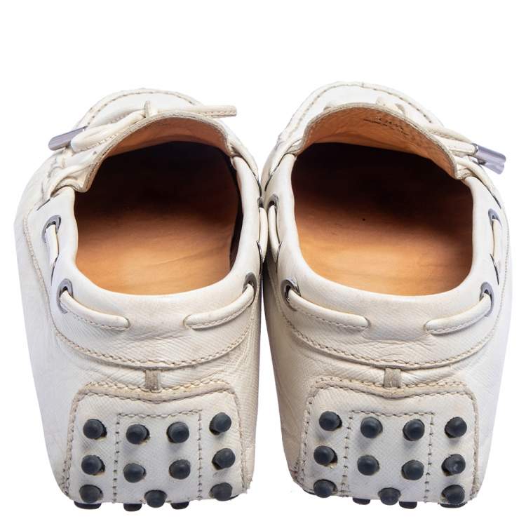 Pre Owned Tod's Off White Leather Gommini  Loafers  Size 38.5