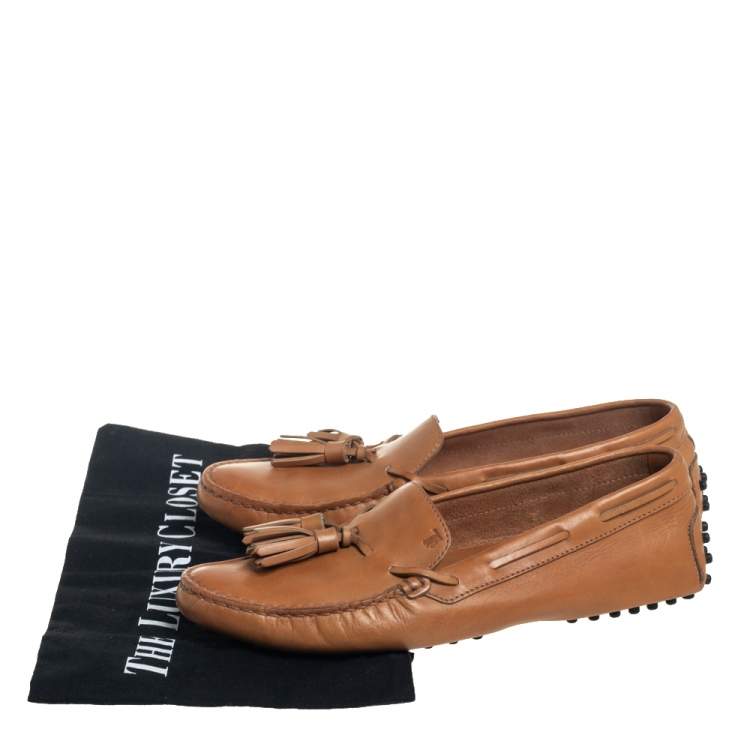 مملوكة مسبقًا Tod's Tan Leather Tassel Detail Loafers Size 38