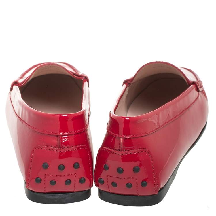 Pre Owned Tod's Red Patent Leather Slip On Loafers Size 41