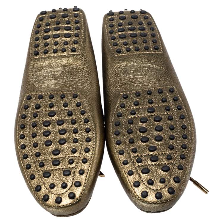 مملوكة مسبقًا Tod's Metallic Bronze Leather Bow Slip On Loafers Size 40