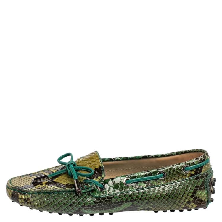 Pre Owned Tod's Green Python Leather Slip On Loafers Size 35