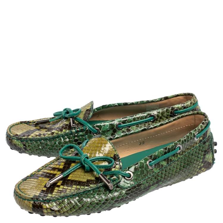 Pre Owned Tod's Green Python Leather Slip On Loafers Size 35