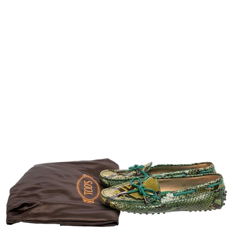 Pre Owned Tod's Green Python Leather Slip On Loafers Size 35