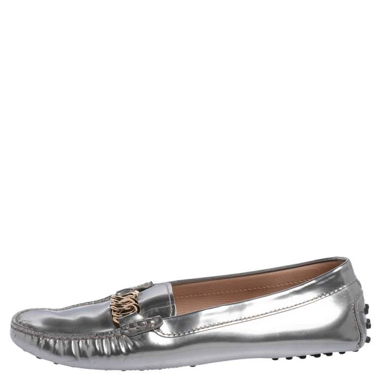 Pre Owned Tod's Metallic Silver Leather Chain Link Slip On Loafers Size 41
