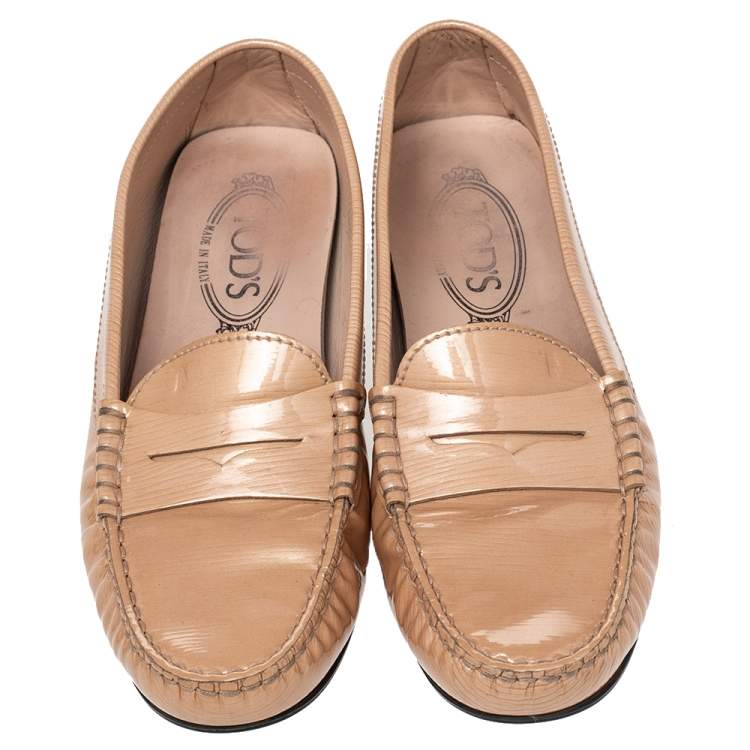 Pre Owned Tod's Beige Textured Patent Leather Penny Slip On Loafers Size 37.5