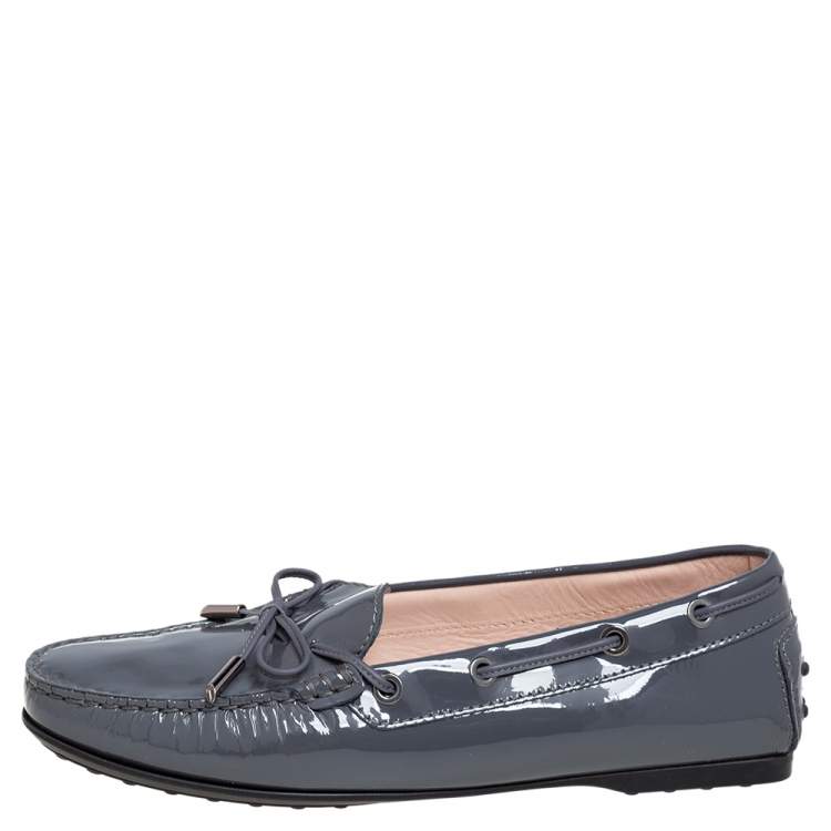 Pre Owned Tod's Grey Patent Leather Bow Loafers Size 38