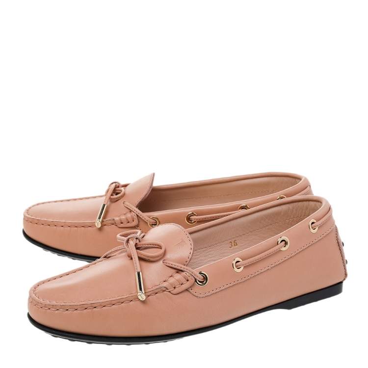 Pre Owned Tod's Beige Leather Bow Slip On Loafers Size 36