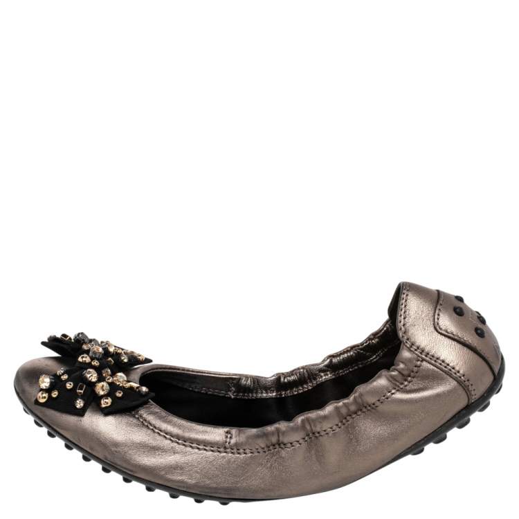 Pre Owned Tod's Grey Leather Crystal Embellished Bow Ballet Flats Size 37.5