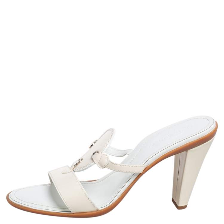 Pre Owned Tod's Cream Patent Leather Open  Toe Slide Sandals Size 36.5