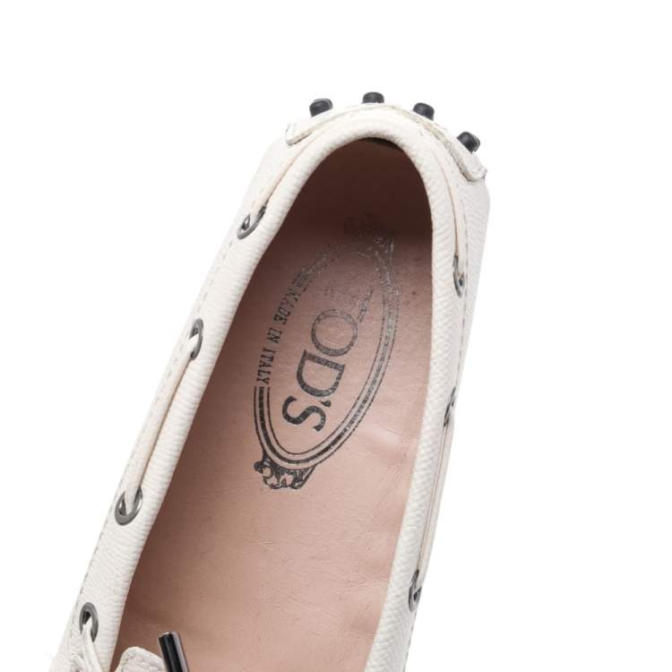 Pre Owned Tod's White Leather Gommino Driving Slip On Loafers Size 37
