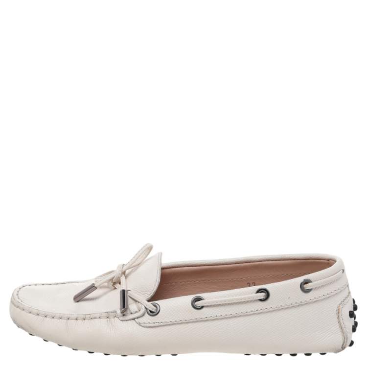 Pre Owned Tod's White Leather Gommino Driving Slip On Loafers Size 37
