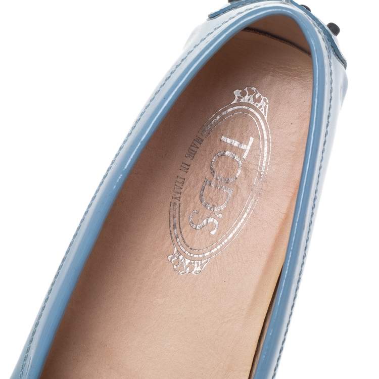Pre Owned Tod's Light Blue Patent Leather Gommino Slip On Loafers Size 40.5