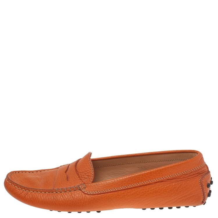 Pre Owned Tod's Orange Leather Gommino Slip On Loafers Size 39.5