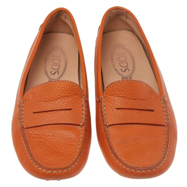 Pre Owned Tod's Orange Leather Gommino Slip On Loafers Size 39.5