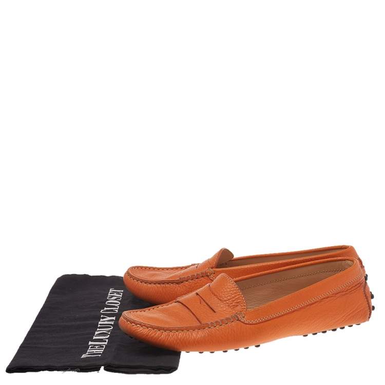 Pre Owned Tod's Orange Leather Gommino Slip On Loafers Size 39.5