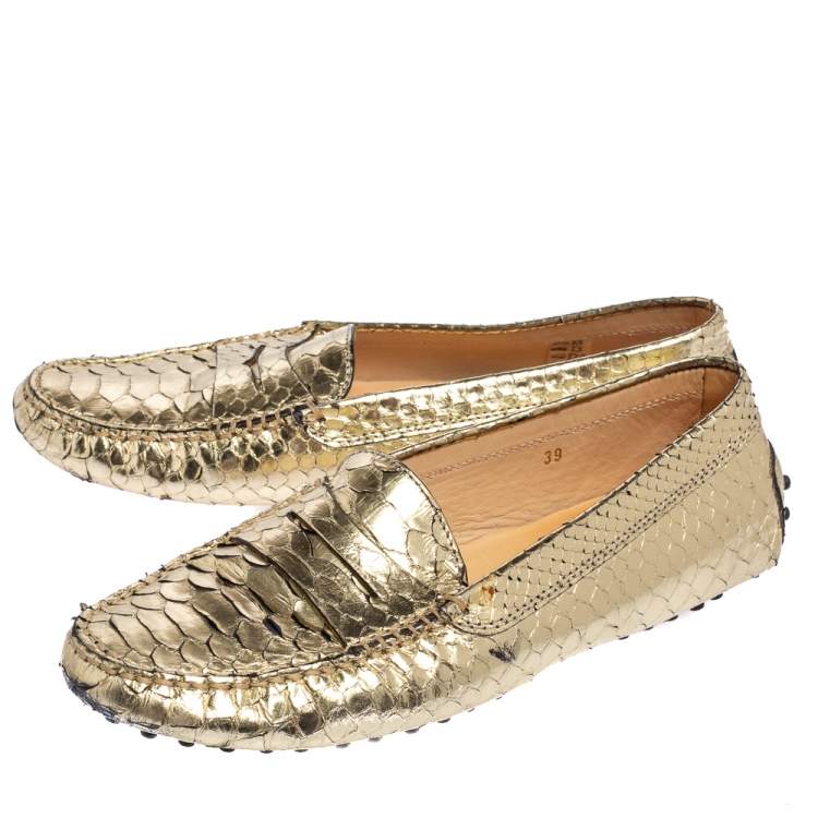 مملوكة مسبقًا Tod's Gold Python Leather Penny Slip On Loafers Size 39