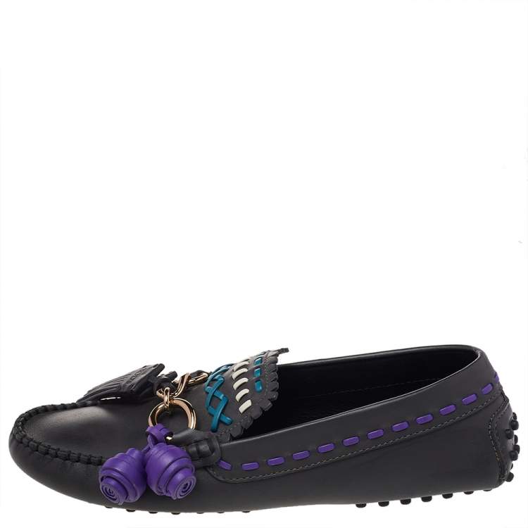 Pre Owned Tod's Grey Leather Tassel Charm Cross Stitch Detail Loafers Size 38.5