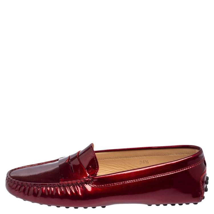مملوكة مسبقًا Tod's Burgundy Patent Leather Penny Loafers Size 36.5