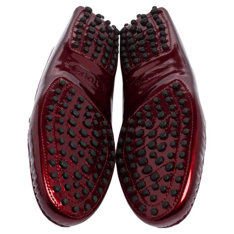 مملوكة مسبقًا Tod's Burgundy Patent Leather Penny Loafers Size 36.5