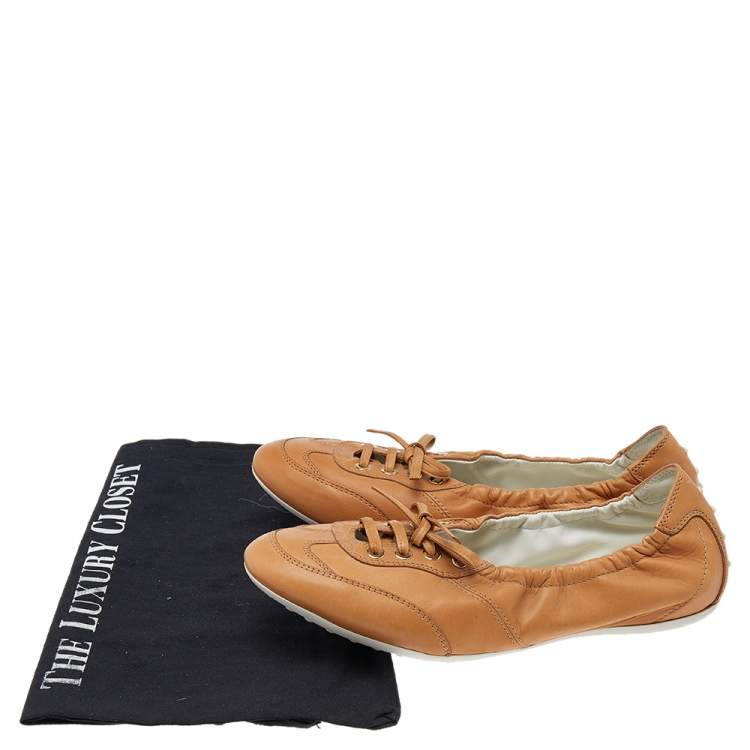 Pre Owned Tod's Brown Leather Scrunch Lace Up Flats Size 37.5