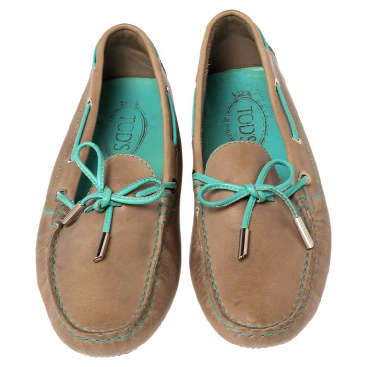 مملوكة مسبقًا Tod's Light Brown/Turquoise Leather Bow Loafers Size 39