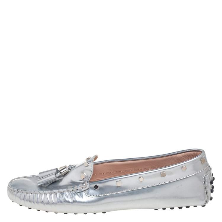 Tod's hotsell silver loafers