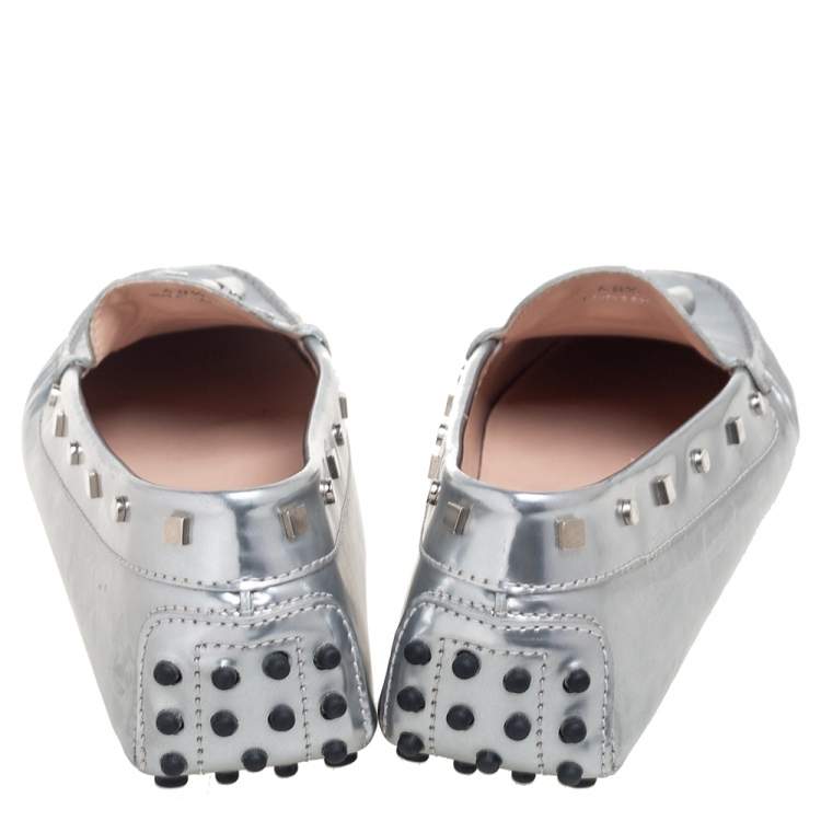 Pre Owned Tod's Silver Leather Studded Tassel Loafers Size 40.5