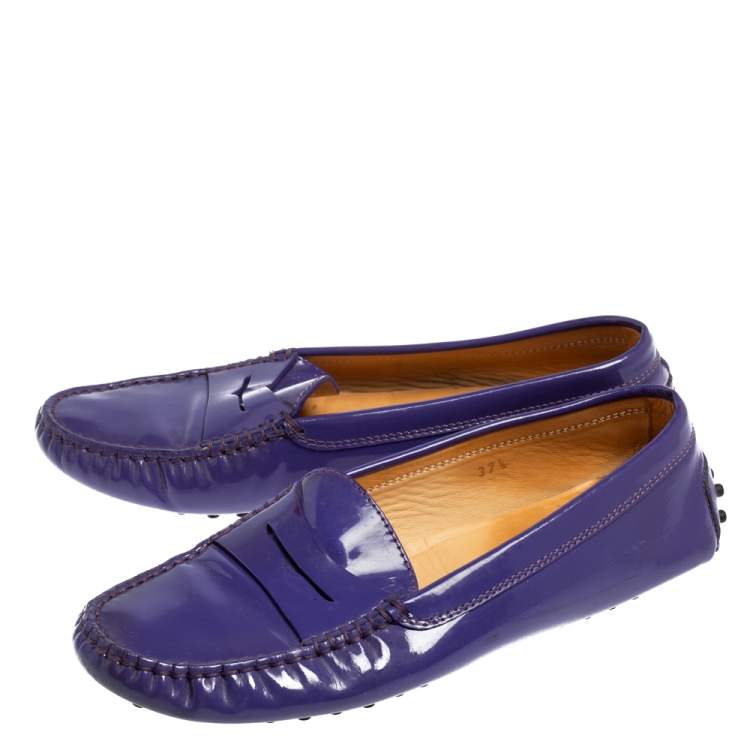 مملوكة مسبقًا Tod's Purple Patent Leather Gommini Penny Loafers Size 37.5
