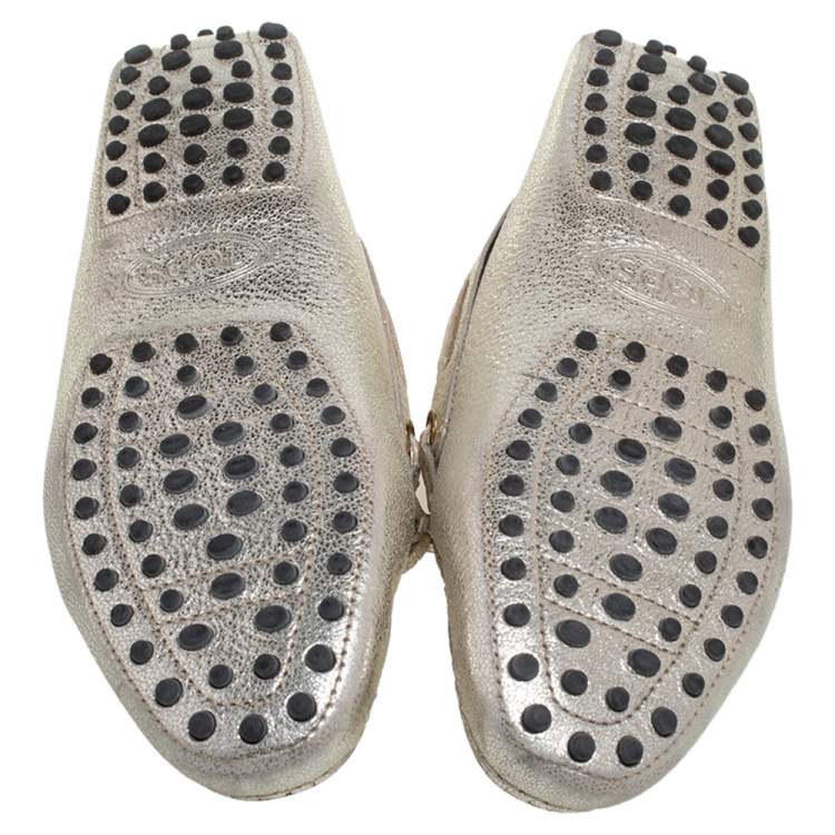 Pre Owned Tod's Gold Crinkled Leather Bow Driving Loafers Size 38