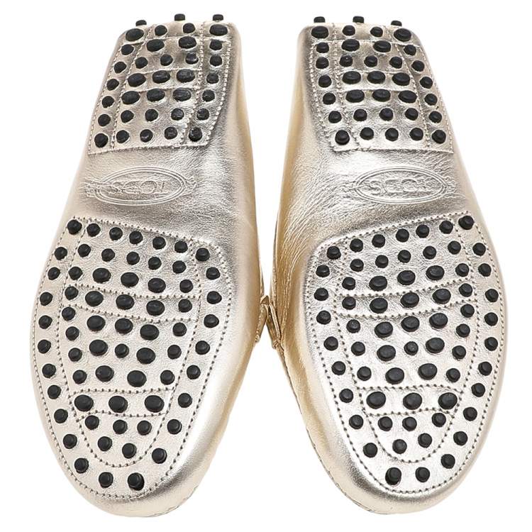 مملوكة مسبقًا Tod's Metallic Gold Leather T-Buckle Slip On Loafers Size 37