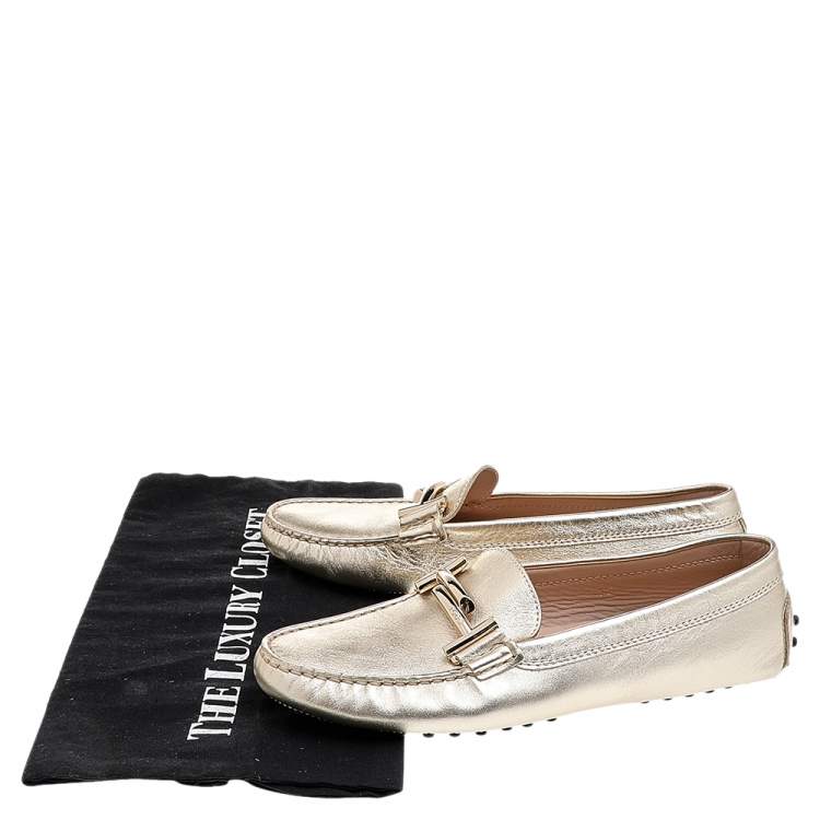 مملوكة مسبقًا Tod's Metallic Gold Leather T-Buckle Slip On Loafers Size 37