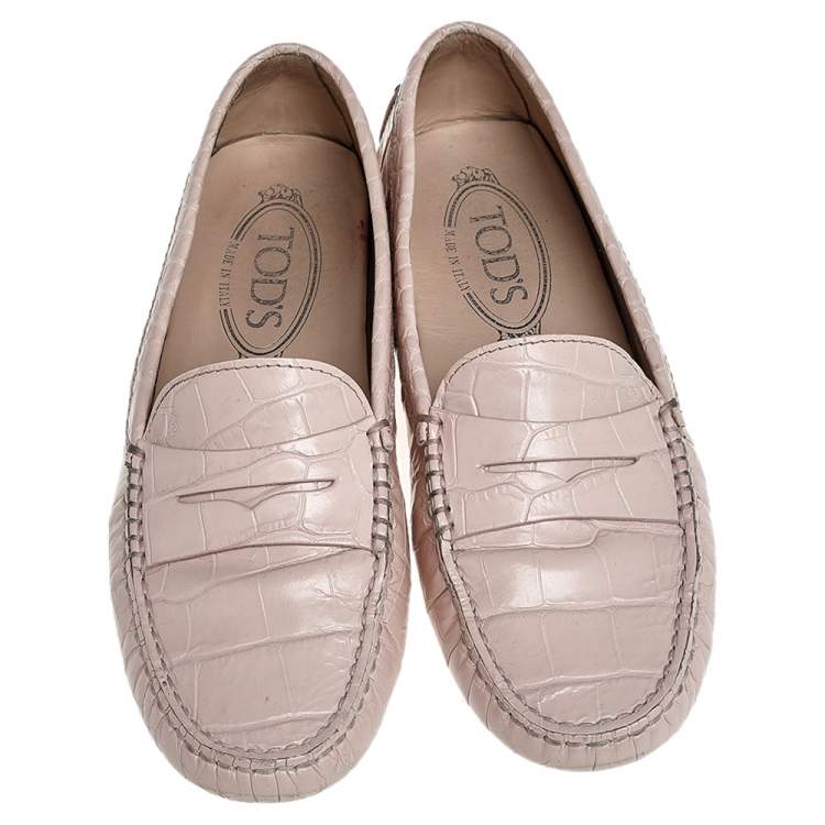 مملوكة مسبقًا Tod's Pink Croc Embossed Leather Slip On Loafers Size 36
