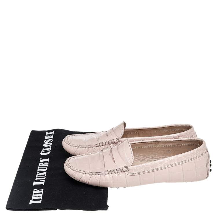 مملوكة مسبقًا Tod's Pink Croc Embossed Leather Slip On Loafers Size 36